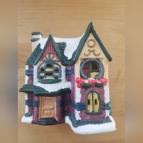 Vintage Holiday Time 6 Piece Village Collectibles House Set - Picture 10 of 10